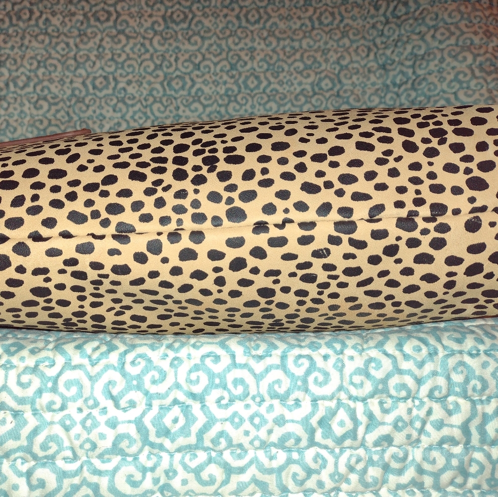 Universal Thread Purse# - image 4